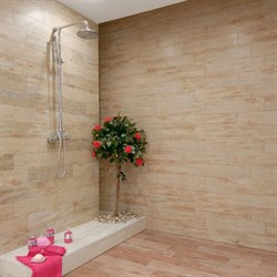 В интерьере