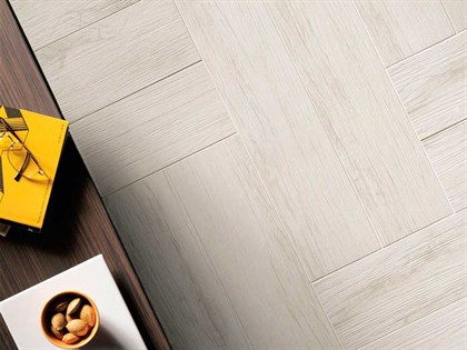 Плинтус Estima  CH01 7x60 Непол. - фото 119204