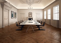 В интерьере