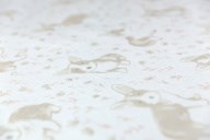 KM7802 Обои виниловые на флизелиновой основе Уик-энд мотив, бежевый корги KЕРАМА МАРАЦЦИ - фото 142267