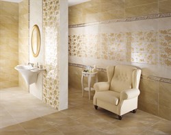 В интерьере