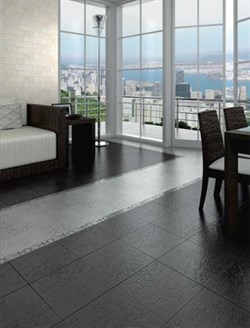 В интерьере