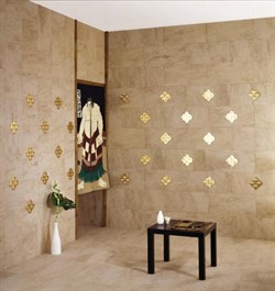 В интерьере