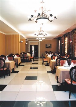 В интерьере