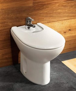 Биде напольное Roca Victoria 357390000 с крышкой - фото 64812